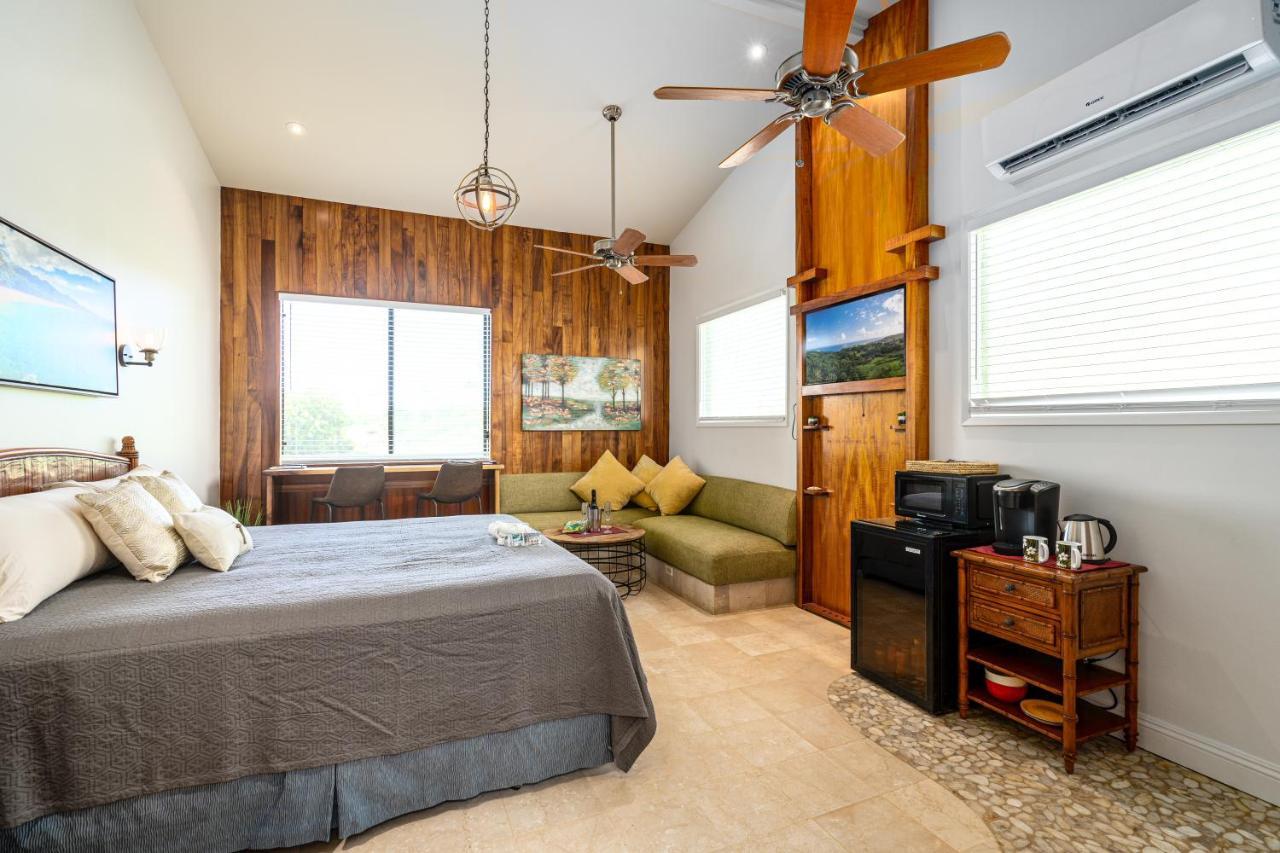 Noahs Hideaway Luxury B&B Lahaina Exterior foto